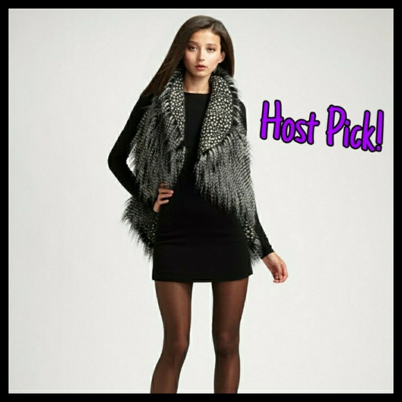 Alice + Olivia Jackets & Blazers - HP! Alice + Olivia Gray Flutter Faux Fur Vest